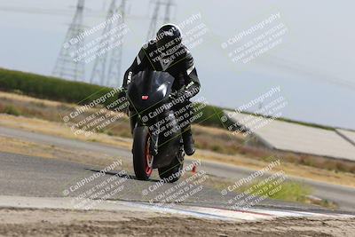 media/May-26-2025-Lets Ride (Mon) [[3bf1de1d65]]/B Group/1220pm (Wheelie Bump)/